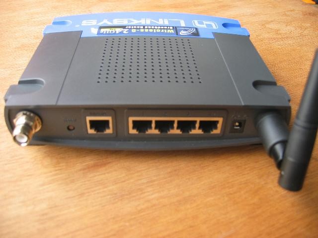 经典的蓝色魔力 Cisco-Linksys WRT54G 长期占据无线路由巅峰的秘密探索？